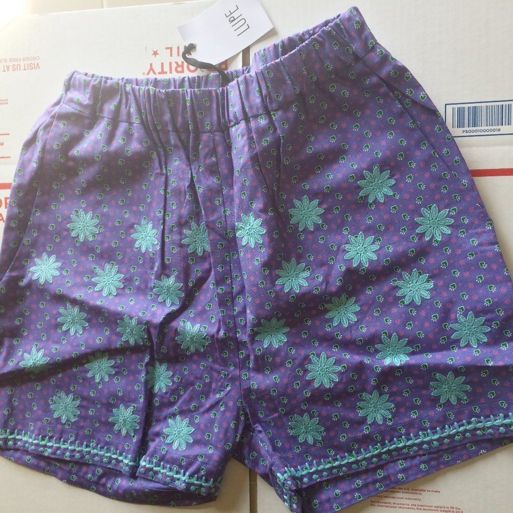 LUPE women's hearts & flowers embroidered pocketed high waisted cotton shorts